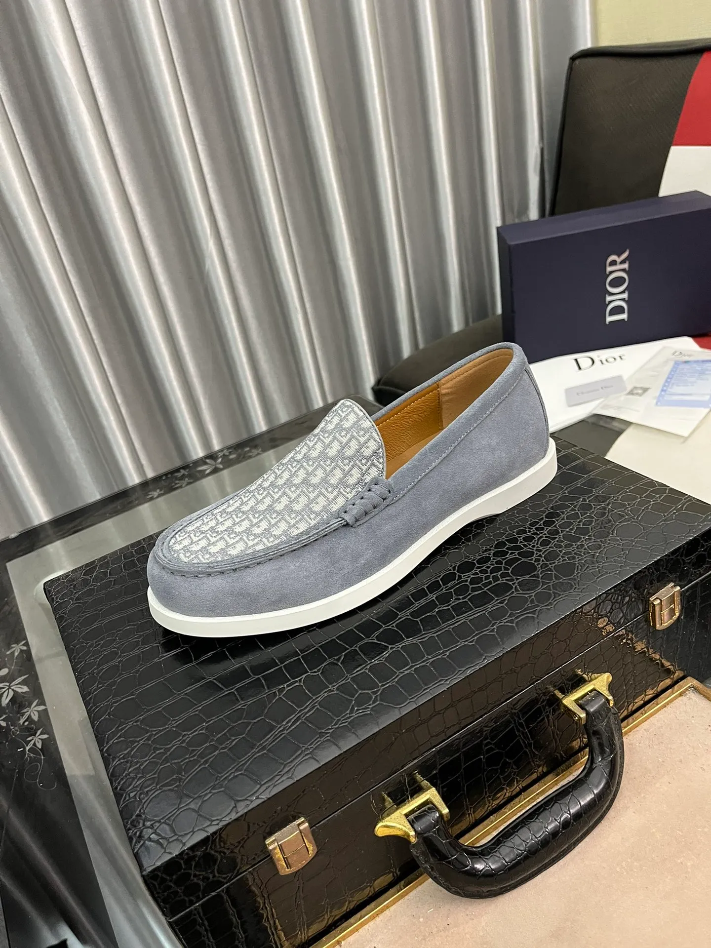Ex-factory price 440⌚️⌚️[Dior] Dior's 2023 new high-end boutique, men's fashionable casual shoes, quite distinctive, imported soft cowhide leather on the upper + brand printing, a design style, breathable lining, genuine leather insole, soft and comfortable foot feel, original wear-resistant special outsole! Size: 38-443⃣️colors available